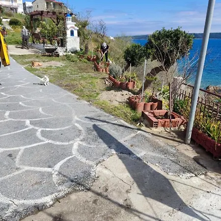 Venia's House Apartment Ammouliani